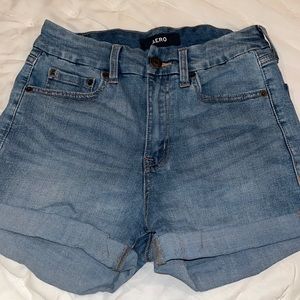 AERO Jean Shorts High Rise Curvy MIDI - 3 inch. Size 6
